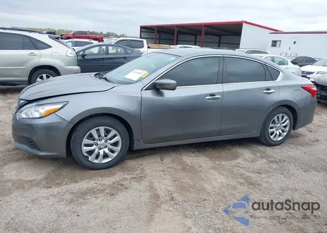 2017 Nissan Altima 2.5 S z USA, uszkodzony, nr VIN 1N4AL3AP8HN364874